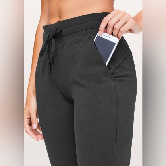 Lululemon ready to rulu pants size 6 - Picture 3 of 9